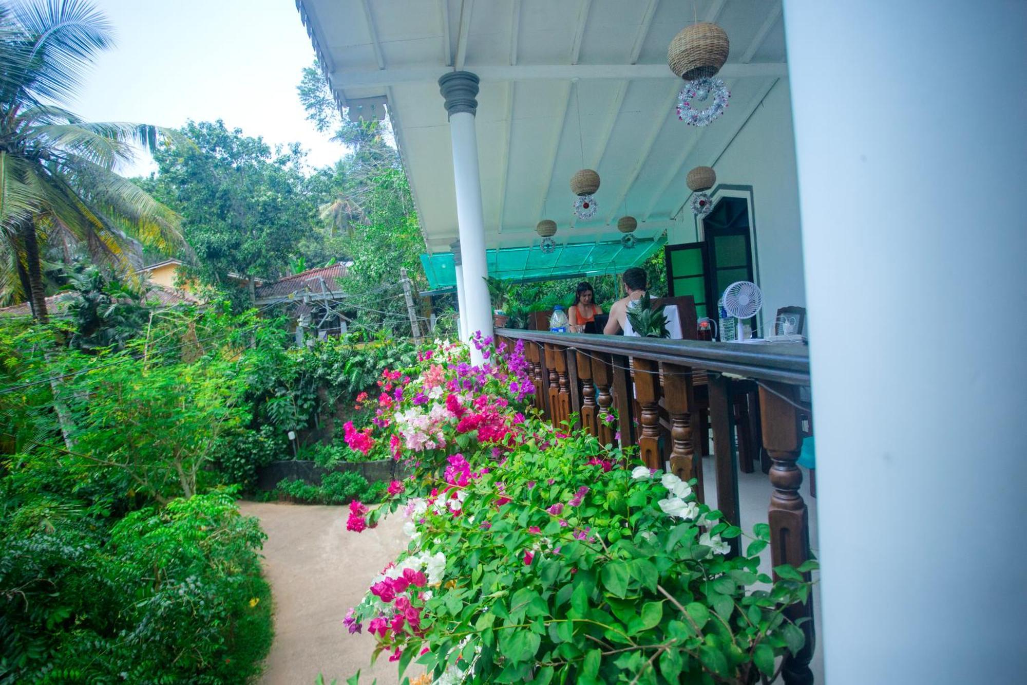La Villa Unawatuna Exterior photo