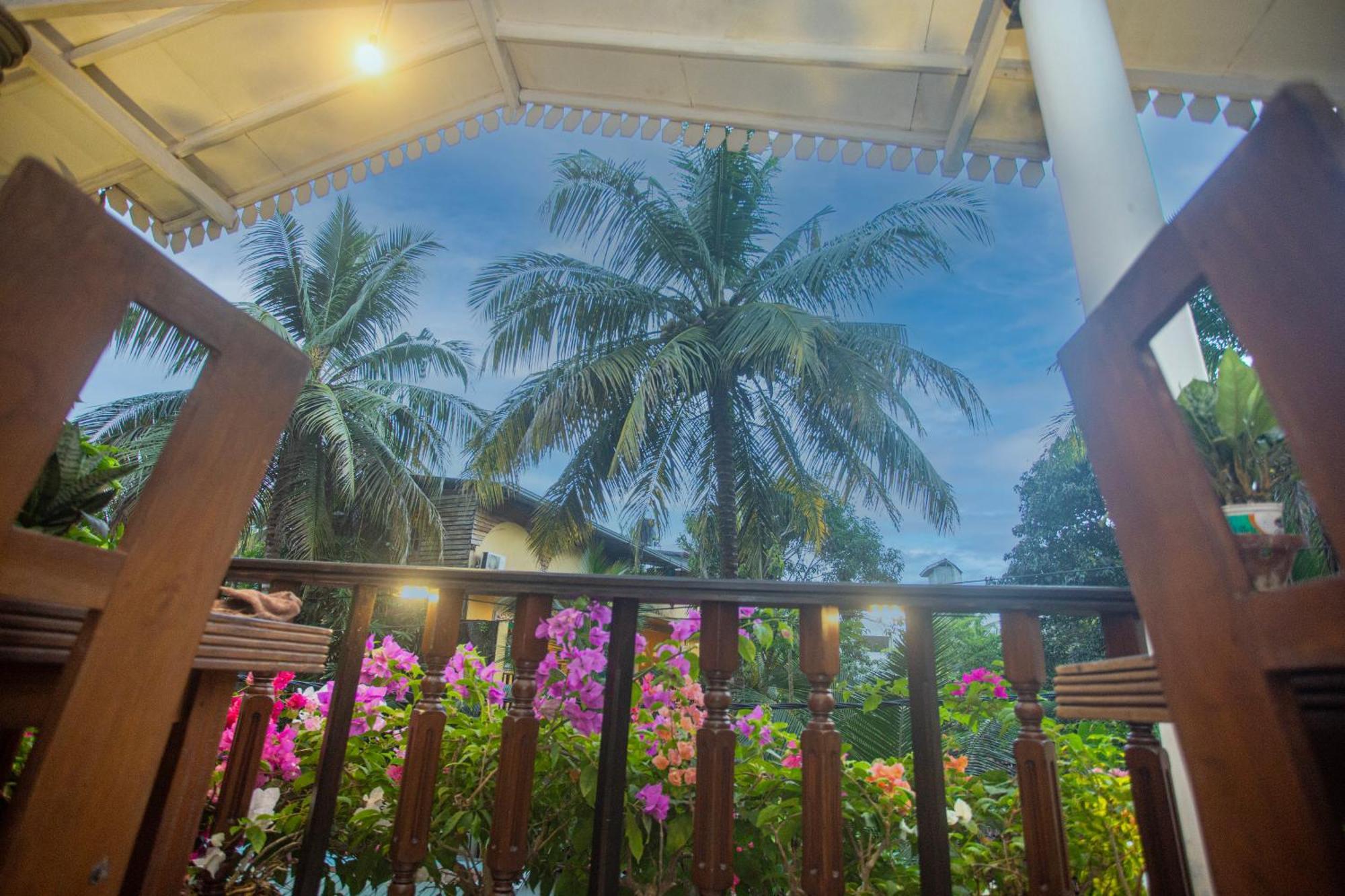La Villa Unawatuna Exterior photo
